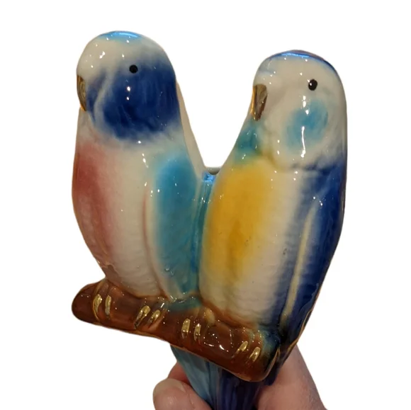 Vintage MCM ceramic parrots wall hanger- hard to find - Picture 7 of 9